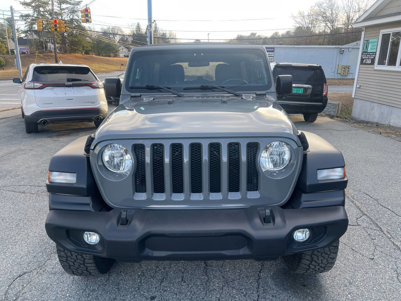 Used 2018 Jeep Wrangler Unlimited Sport S image 3