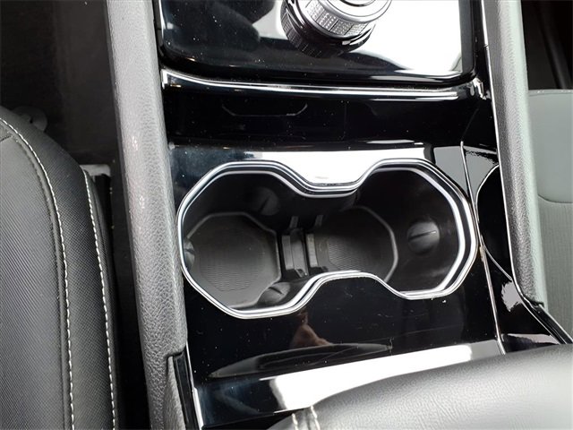 Used 2023 Jeep Grand Cherokee L Laredo image 18