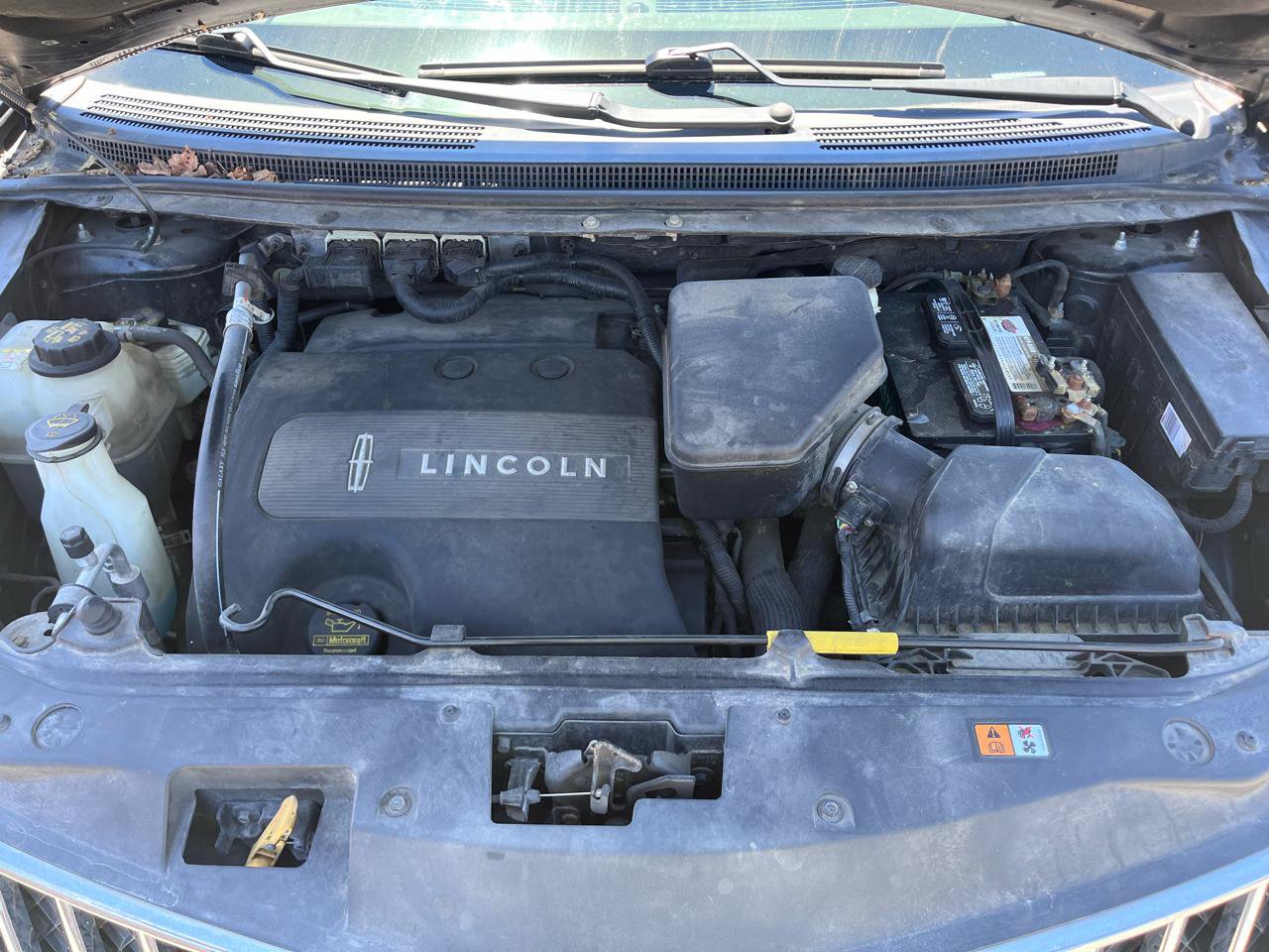 Used 2011 Lincoln MKX 2WD w/ 101A Rapid Spec Order Code image 37