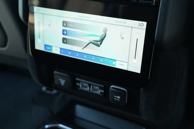 New 2026 Jeep Grand Wagoneer Summit AWD/4WD image 30