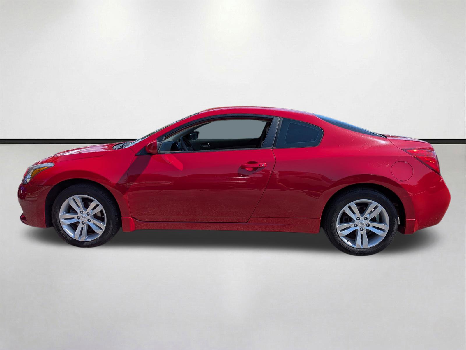 Used 2010 Nissan Altima 2.5 S FWD image 7