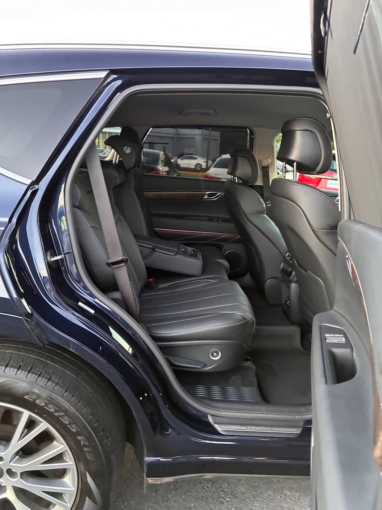 Used 2024 Genesis GV80 2.5T AWD/4WD image 23