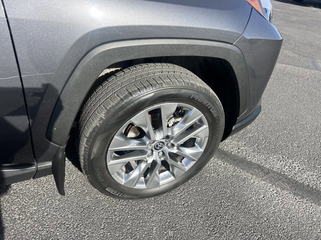 Used 2023 Toyota RAV4 XLE Premium image 3