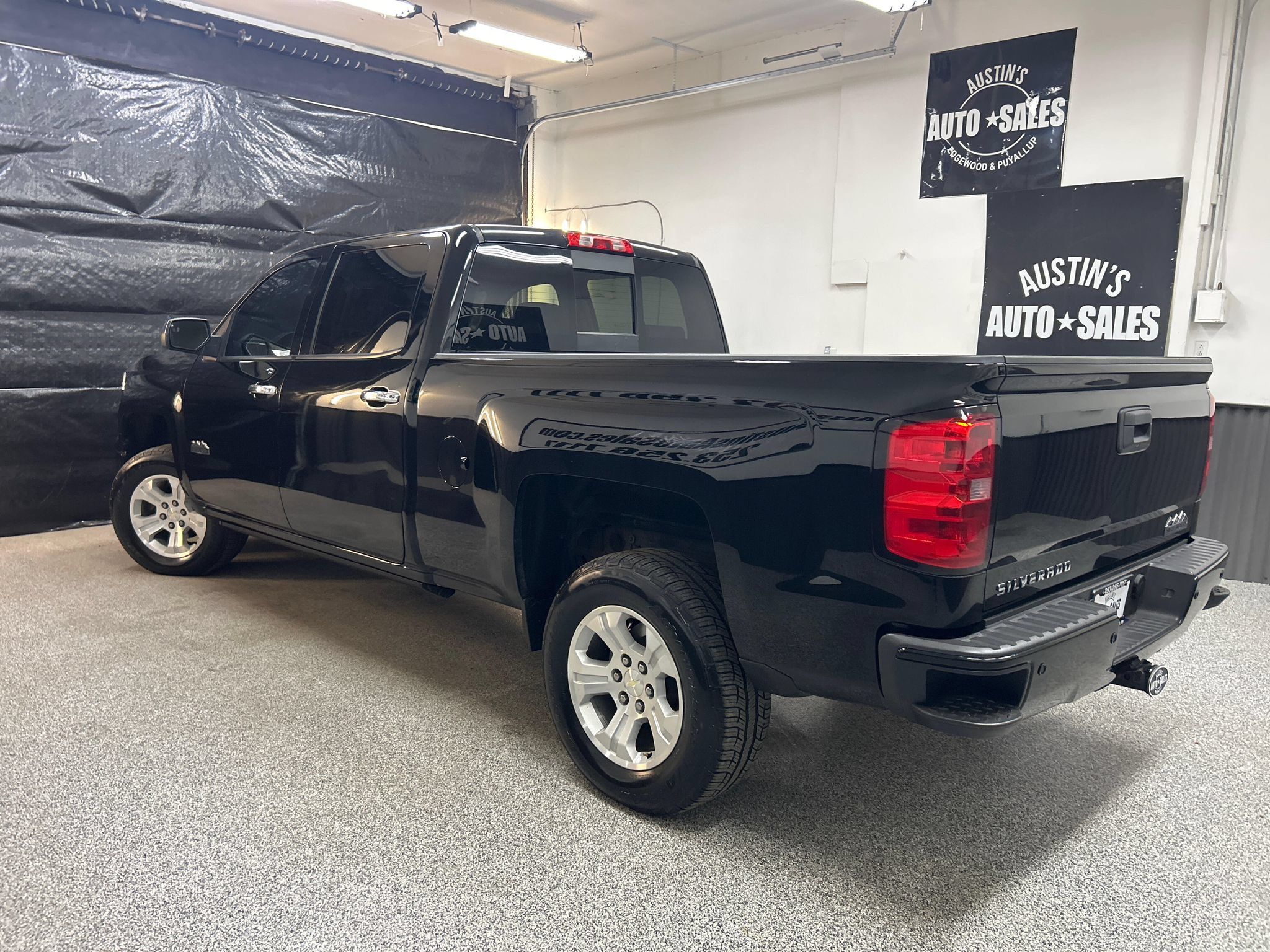 Used 2014 Chevrolet Silverado 1500 High Country AWD/4WD image 4