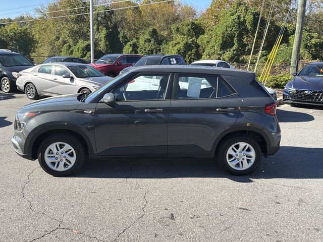 Used 2024 Hyundai Venue SE image 4