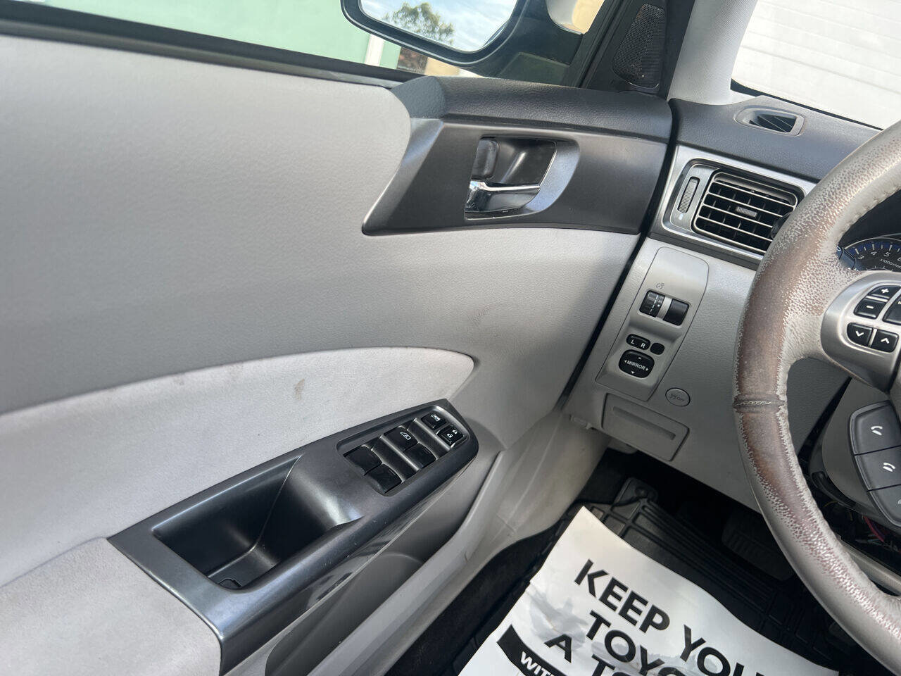 Used 2011 Subaru Forester 2.5X Limited image 23