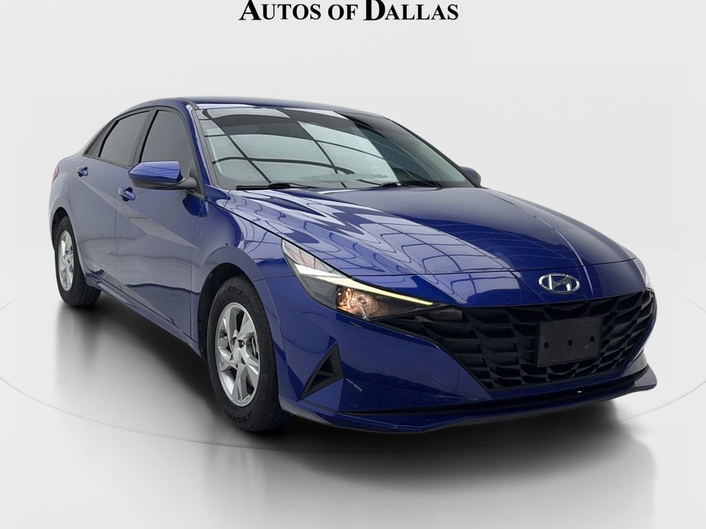 Used 2021 Hyundai Elantra SE FWD image 2