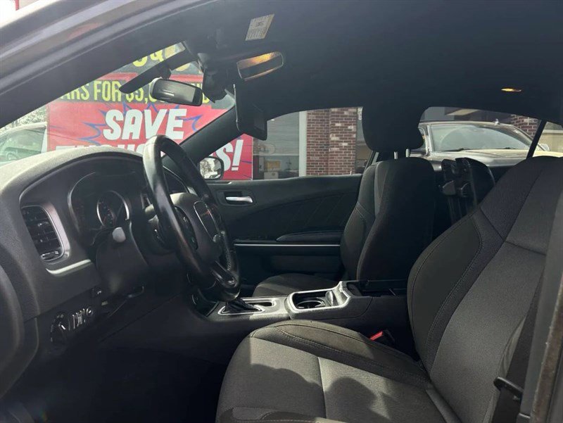 Used 2020 Dodge Charger SXT image 17