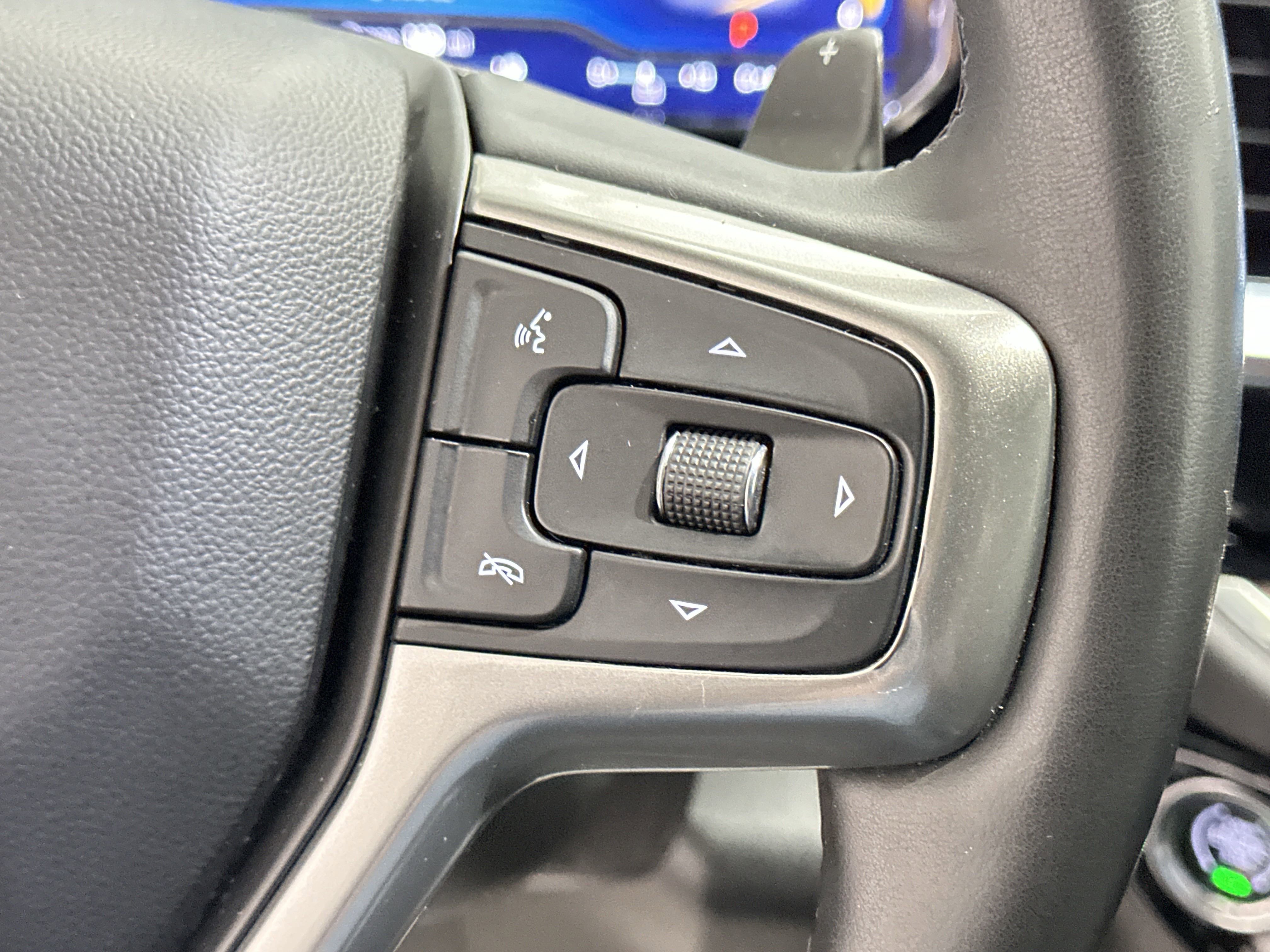 Used 2024 Chevrolet Silverado 1500 LT Trail Boss w/ Convenience Package II image 28