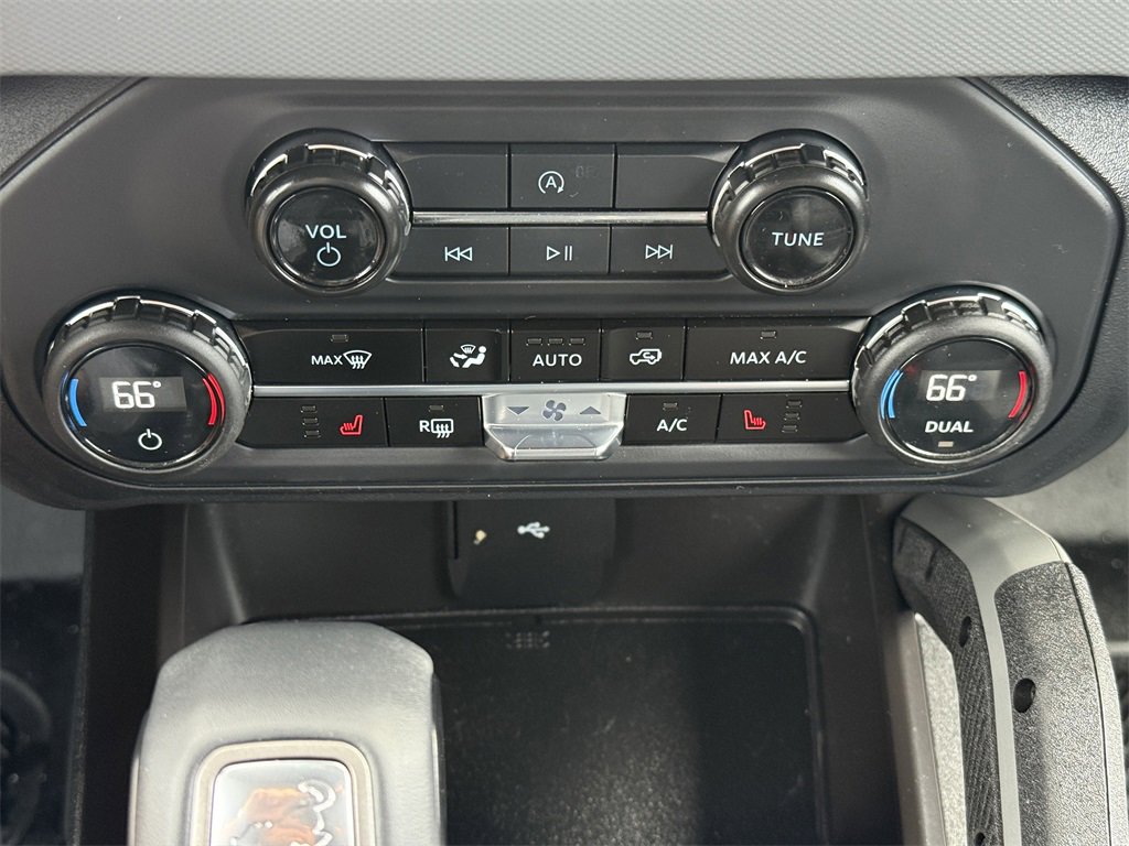 Used 2024 Ford Bronco Big Bend image 19