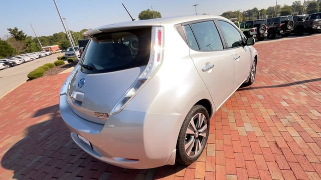 Used 2015 Nissan Leaf SL FWD image 9