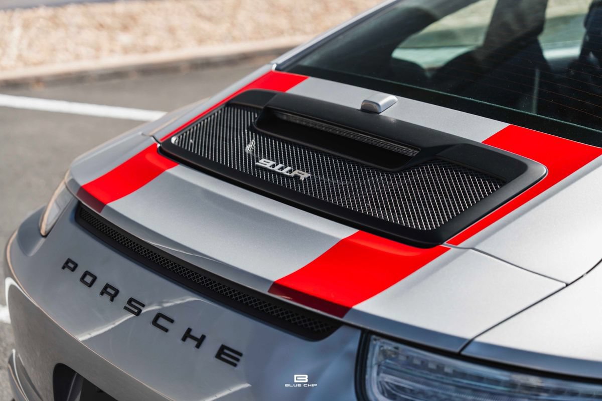 Used 2016 Porsche 911 R RWD image 30