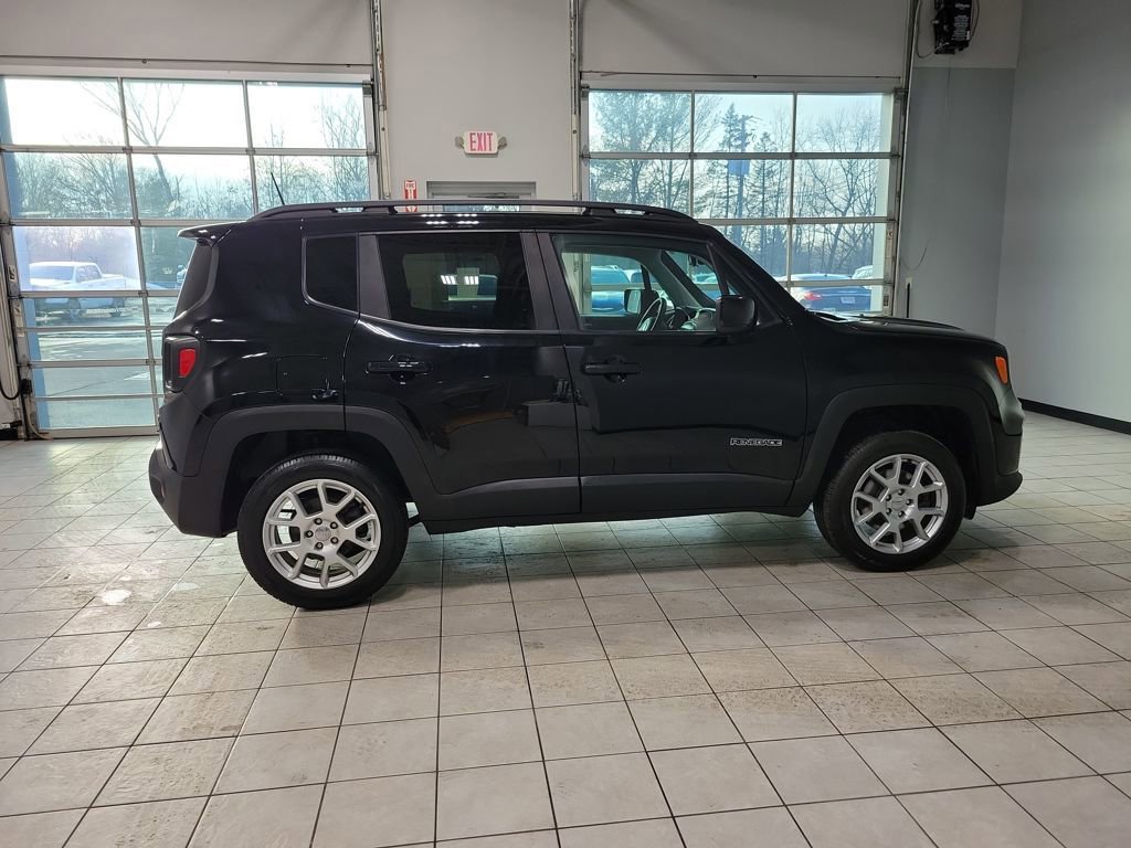 Used 2019 Jeep Renegade Latitude image 12