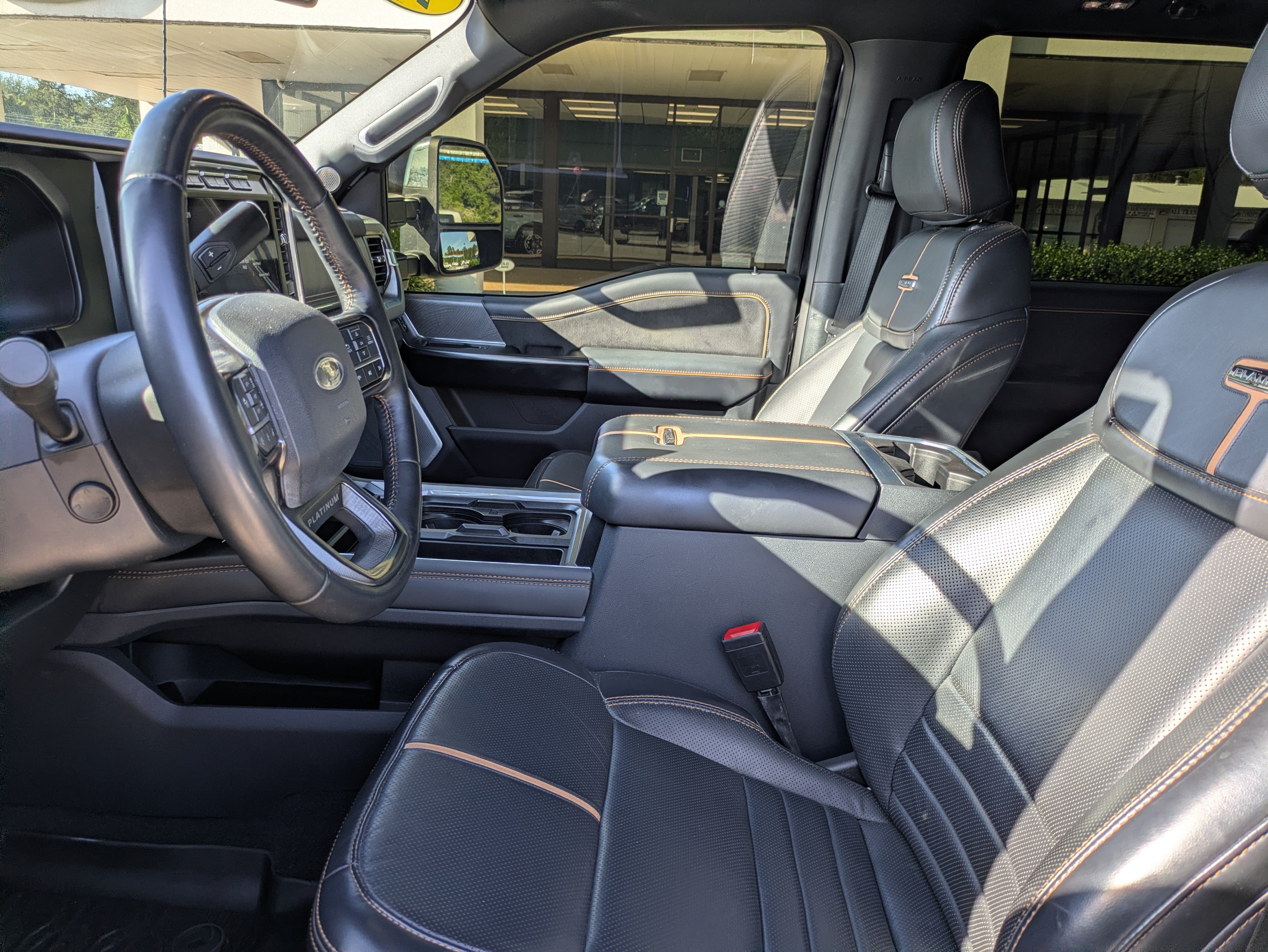 Used 2023 Ford F250 Platinum image 16