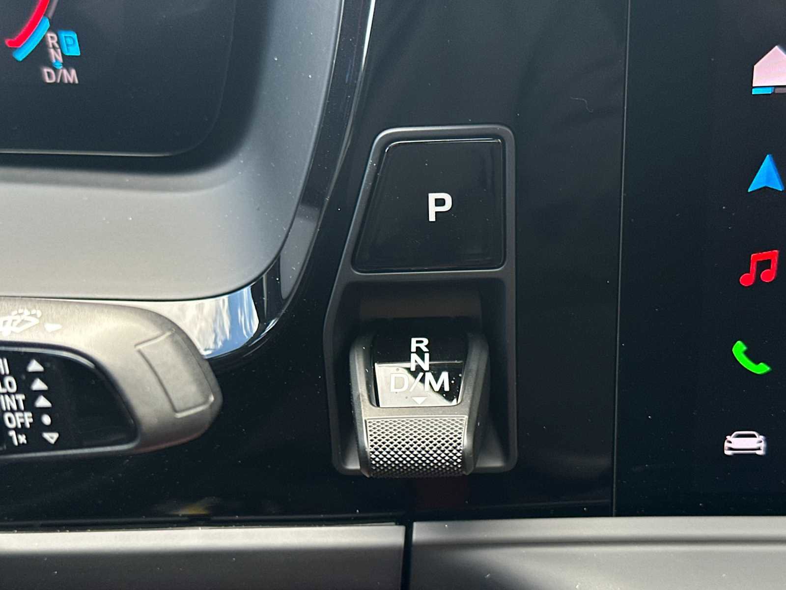 Certified 2025 Porsche Panamera image 19