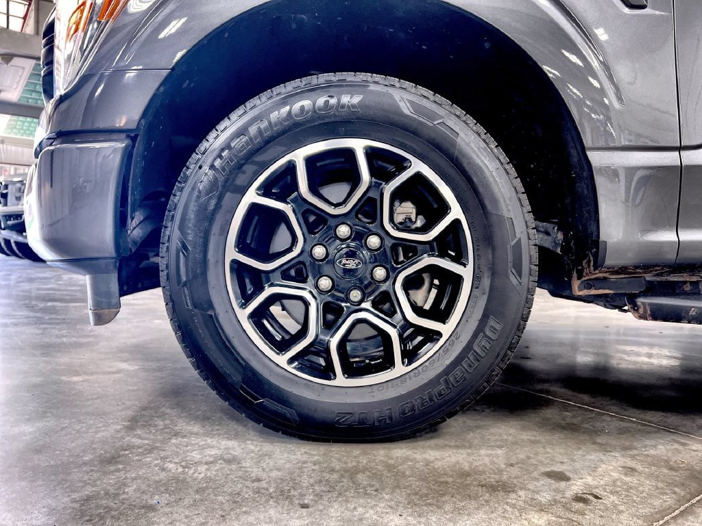 Used 2021 Ford F150 XLT w/ Equipment Group 301A Mid RWD image 12
