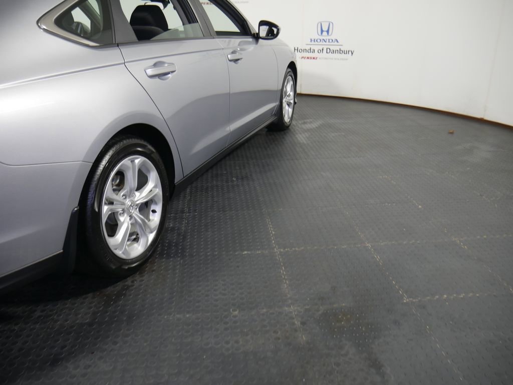 Used 2023 Honda Accord LX image 4