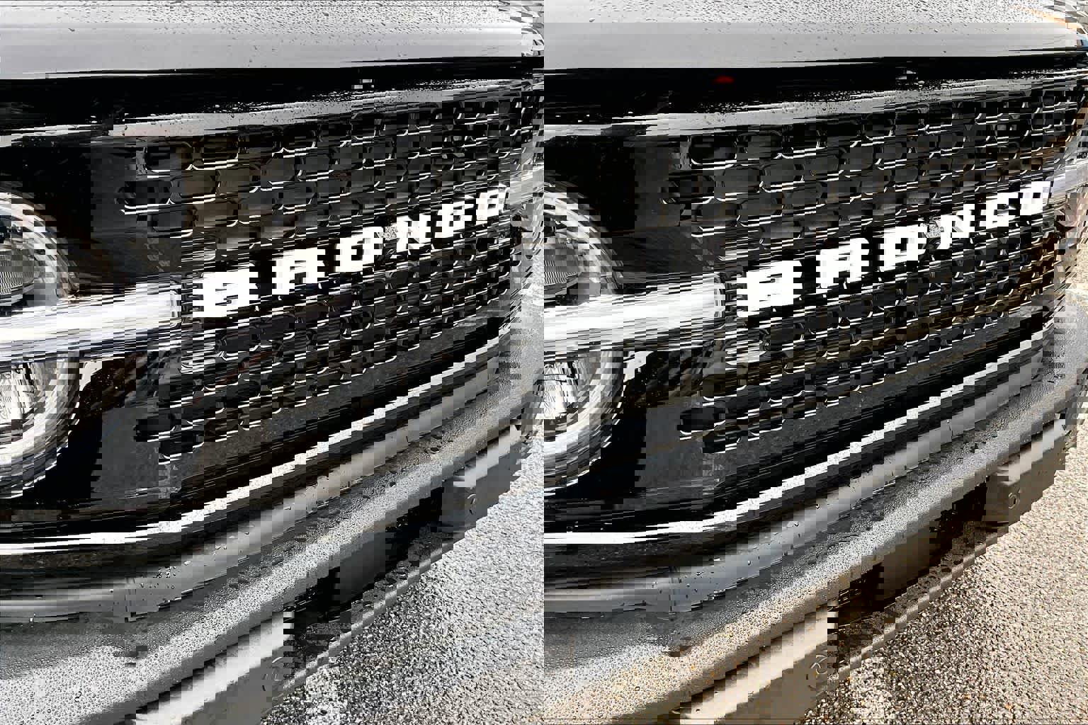 Used 2025 Ford Bronco Outer Banks image 30