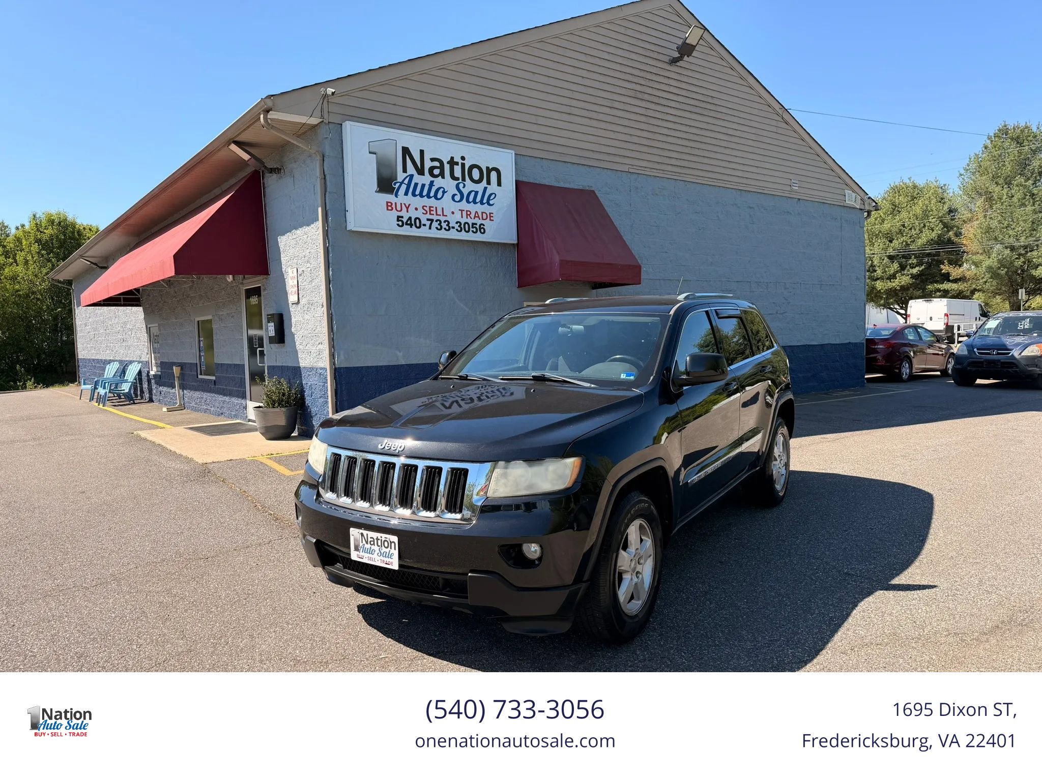 Used 2011 Jeep Grand Cherokee Laredo AWD/4WD image 1