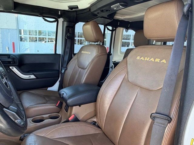 Used 2015 Jeep Wrangler Unlimited Sahara w/ Connectivity Group image 2