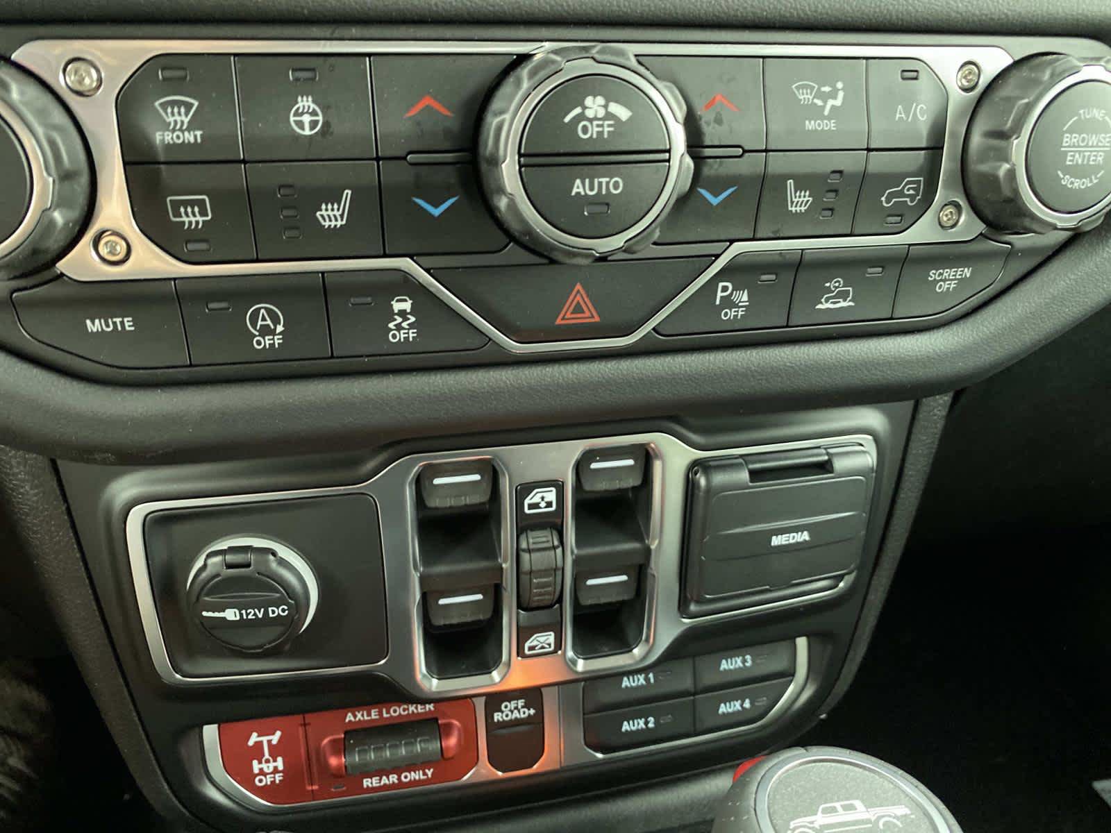 New 2026 Jeep Gladiator Mojave AWD/4WD image 13