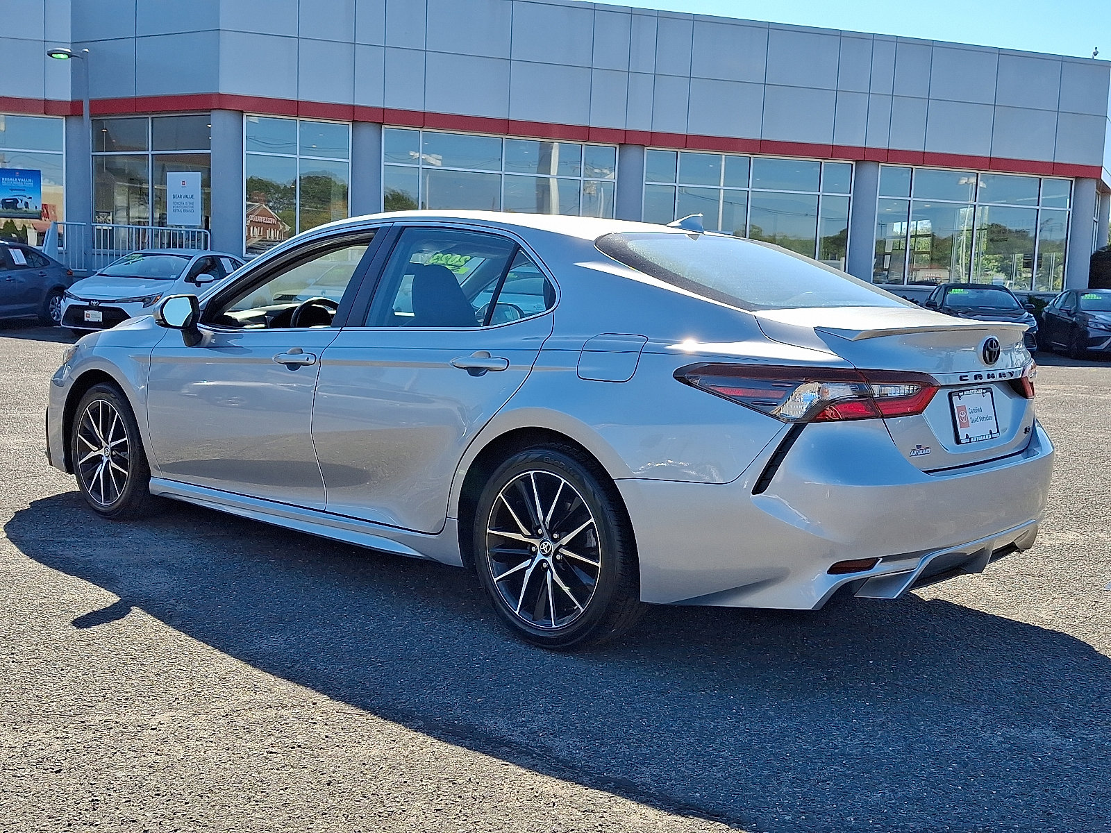 Certified 2023 Toyota Camry SE image 5