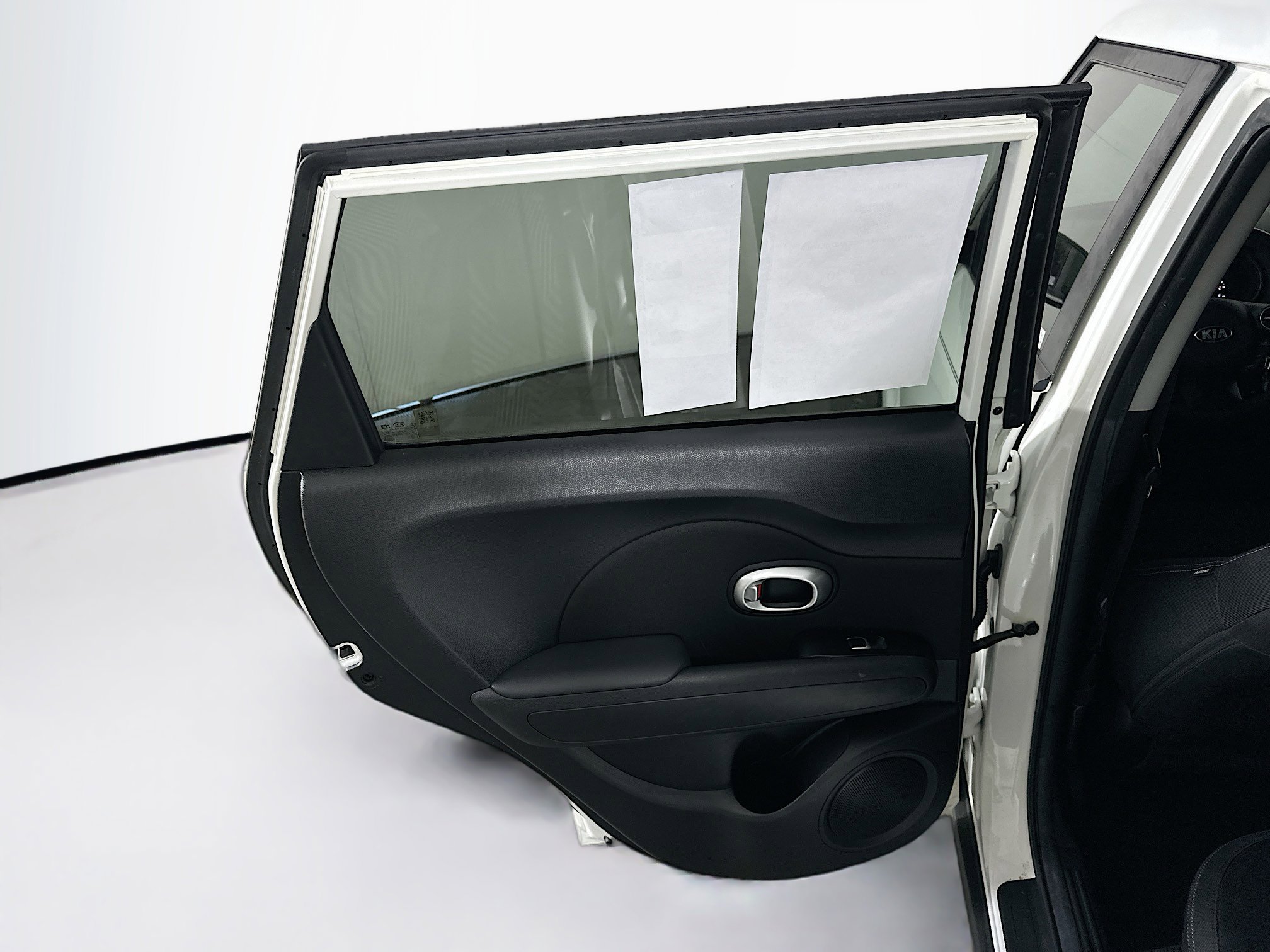 Used 2017 Kia Soul + image 25