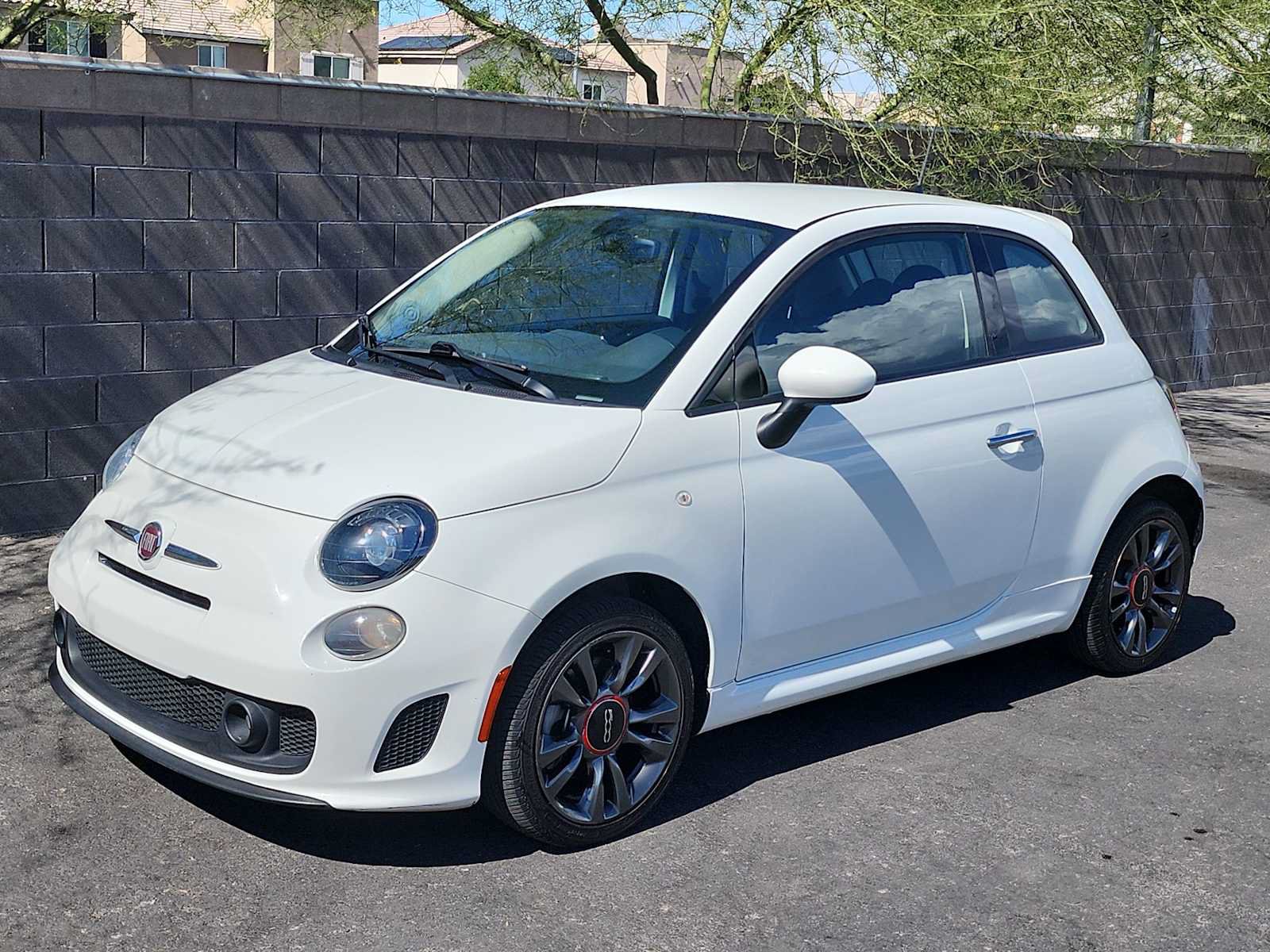 Used 2019 FIAT 500 Pop w/ Urbana Appearance Package FWD image 4