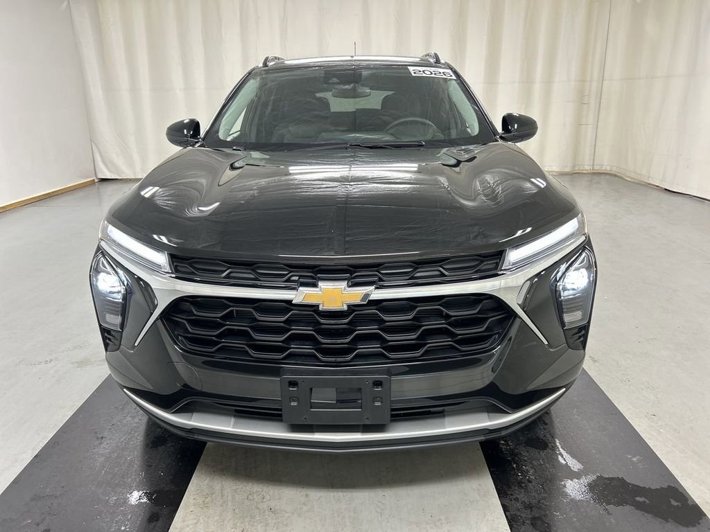 New 2026 Chevrolet Trax LT w/ Driver Confidence Package FWD image 3