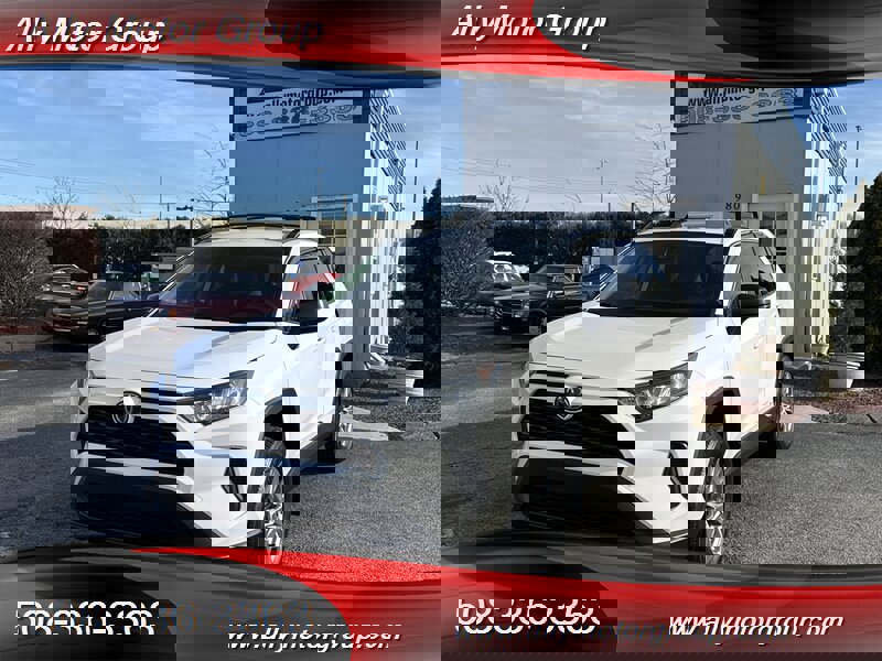 Used 2022 Toyota RAV4 LE image 1