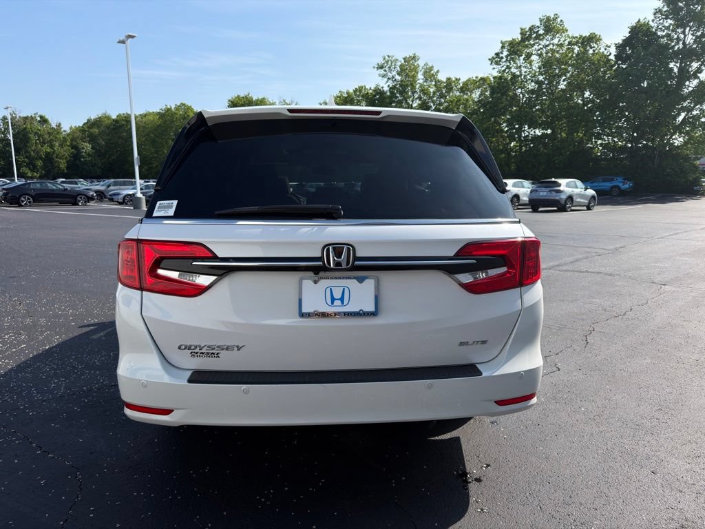 Certified 2024 Honda Odyssey Elite image 4