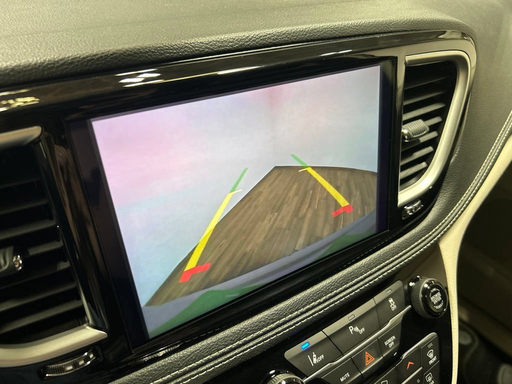 Certified 2023 Chrysler Pacifica Touring-L FWD image 43