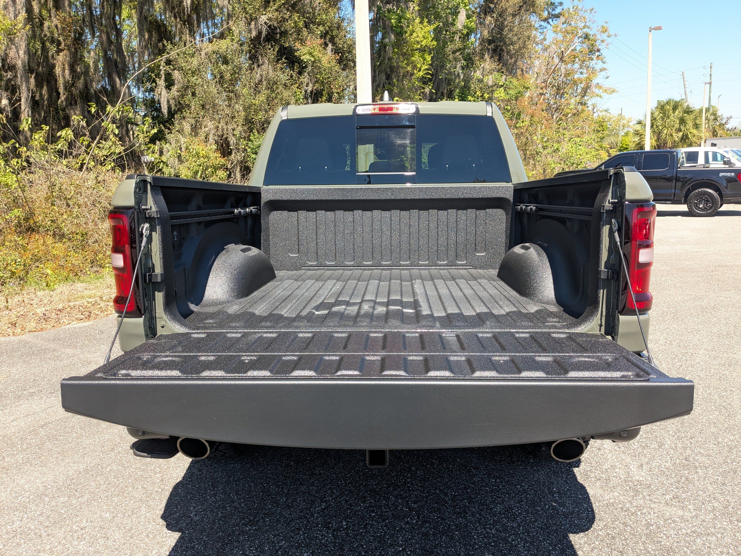 New 2026 RAM 1500 Classic Warlock image 12