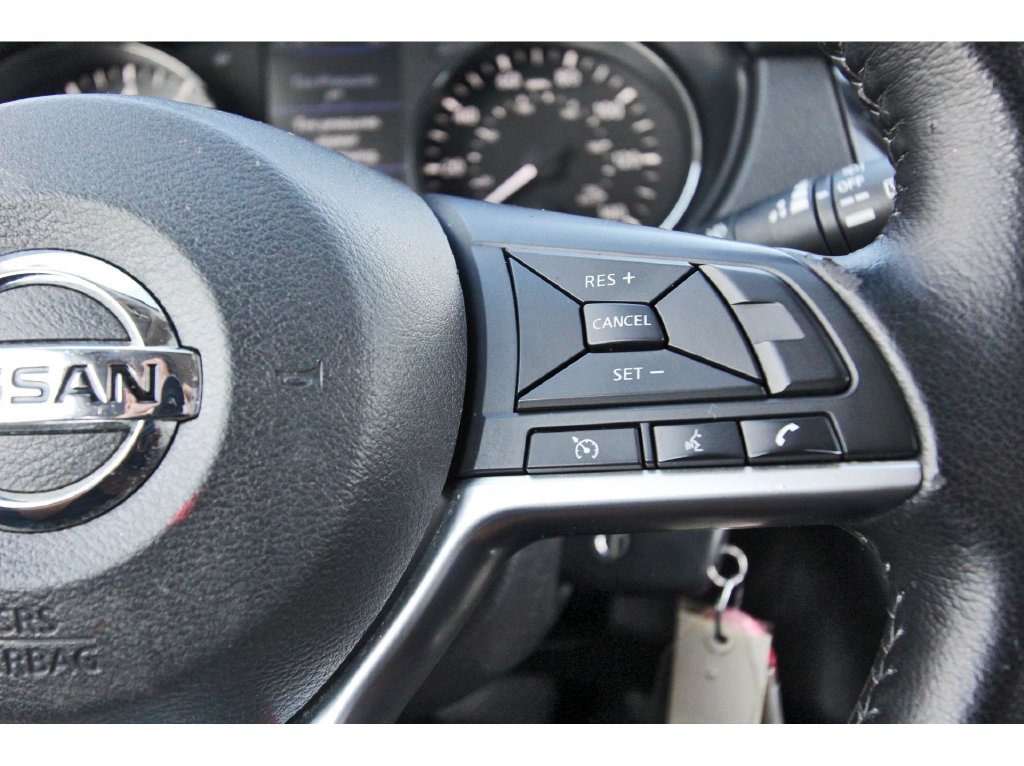 Used 2020 Nissan Rogue S w/ Special Edition Package FWD image 16