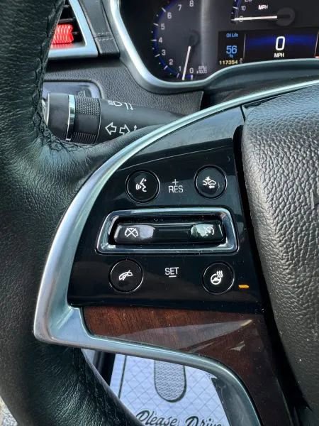 Used 2015 Cadillac SRX Luxury w/ Driver Awareness Package image 28