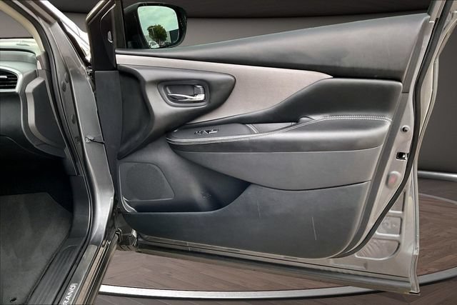 Used 2021 Nissan Murano SL w/ SL Moonroof Package FWD image 22