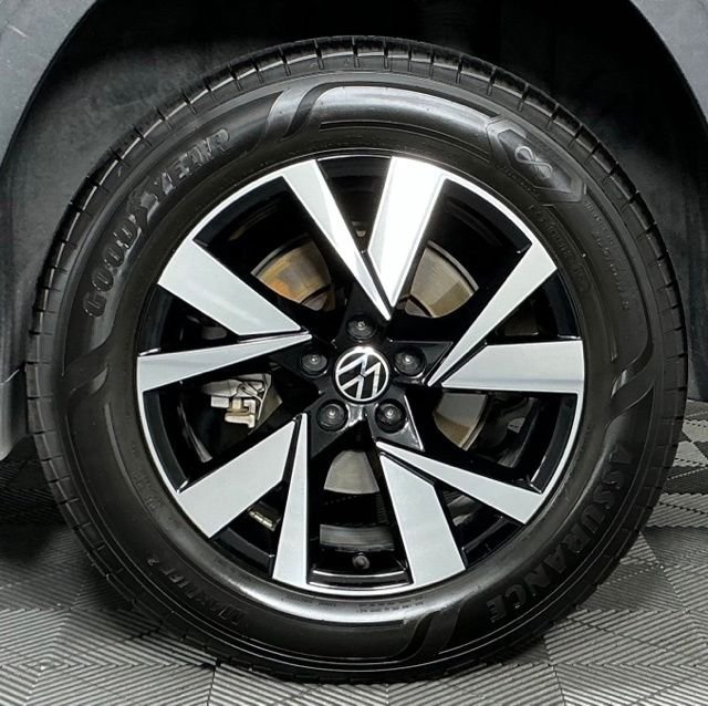 Used 2022 Volkswagen Atlas Cross Sport SE FWD image 10