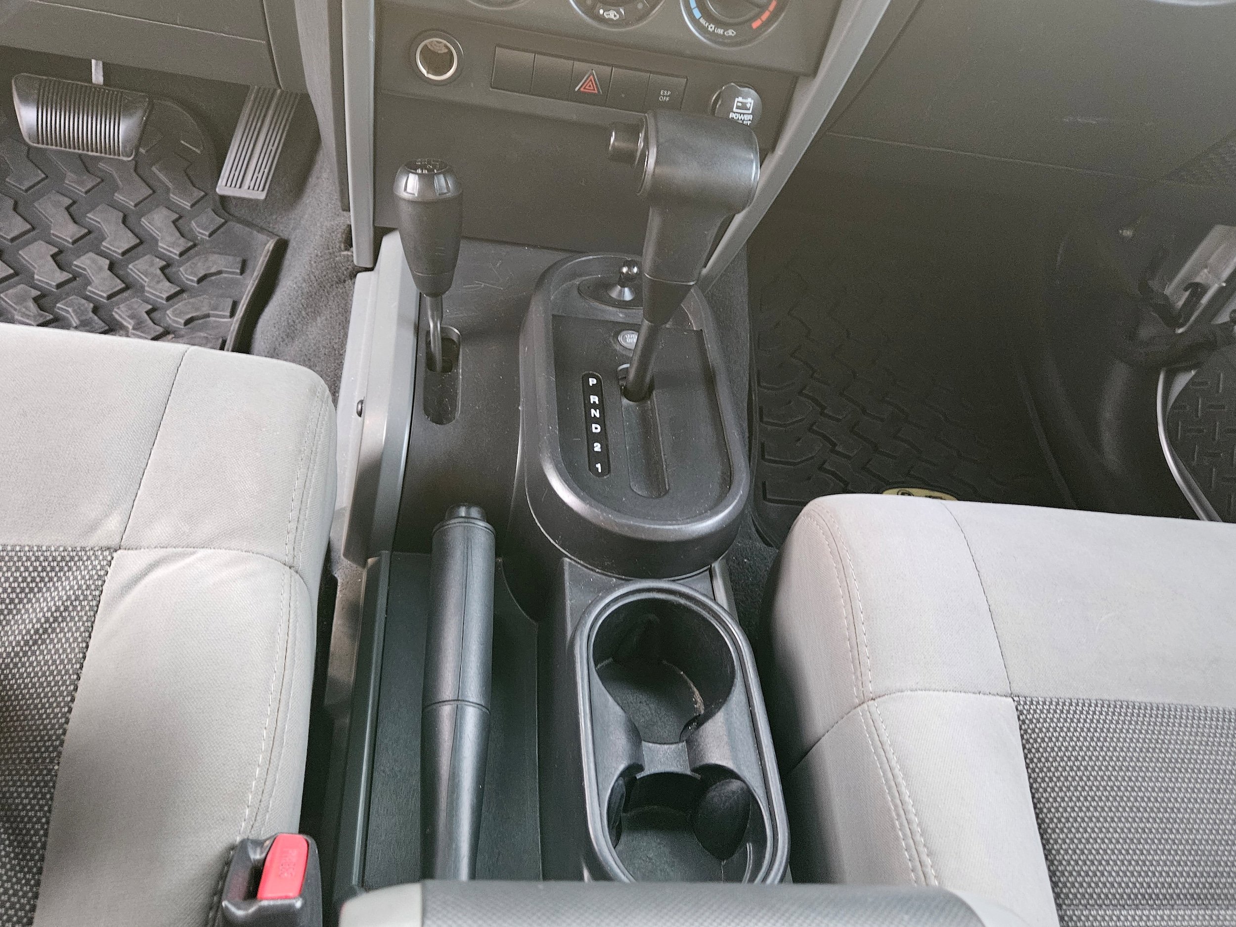 Used 2008 Jeep Wrangler X AWD/4WD image 16