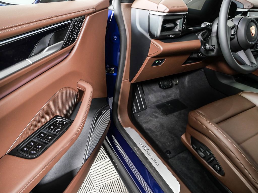 New 2026 Porsche Macan Electric image 8