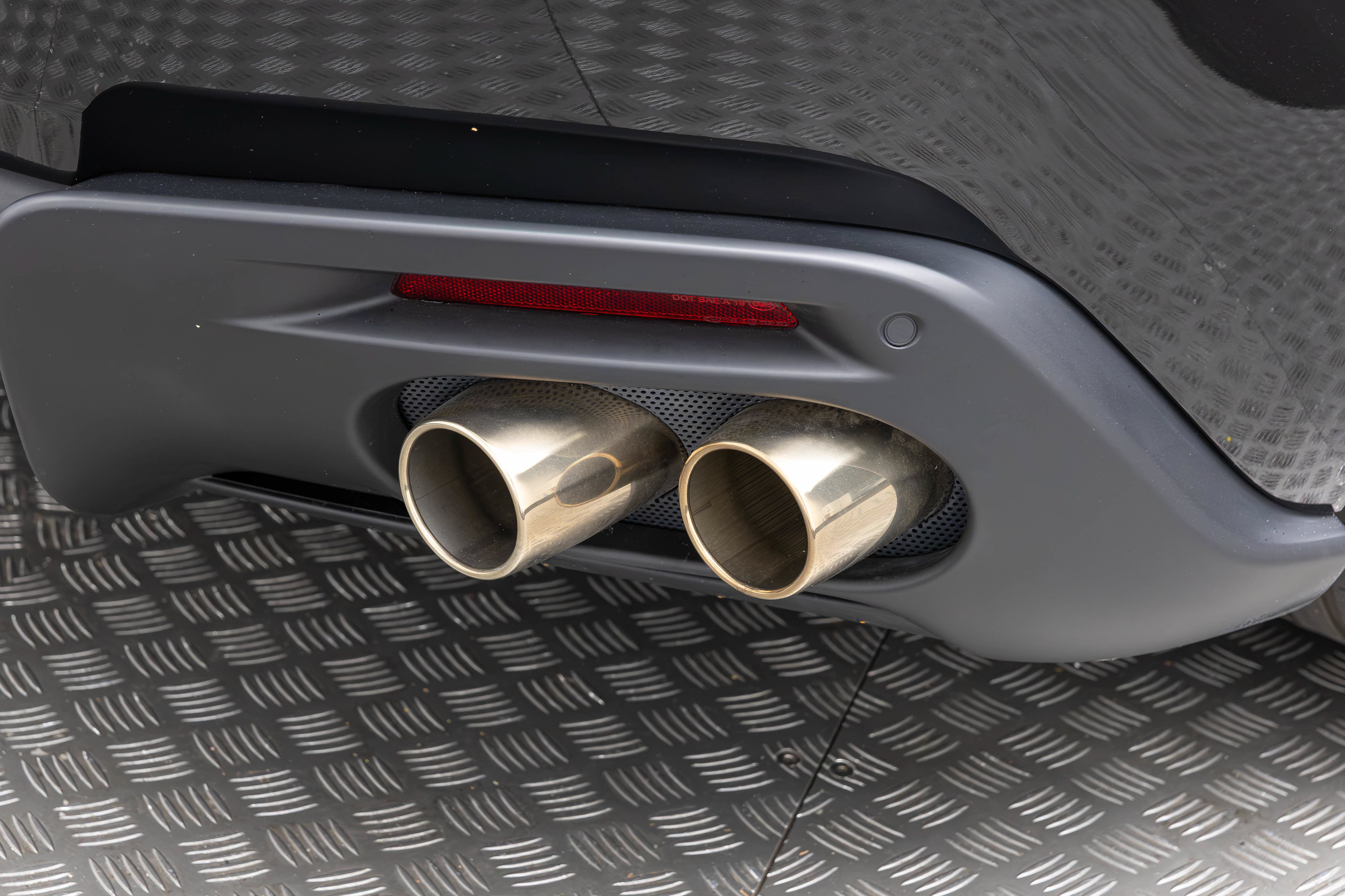 Certified 2025 Ferrari Roma Spider RWD image 60