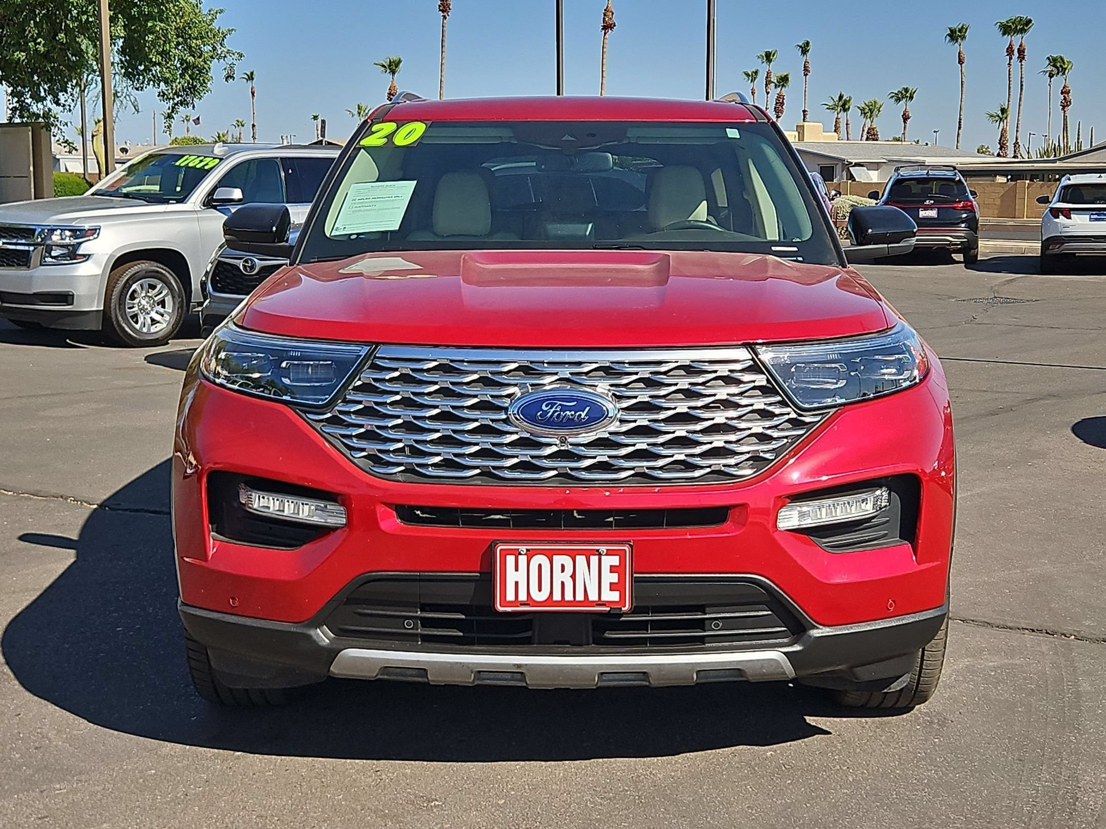Used 2020 Ford Explorer Platinum w/ Premium Technology Package AWD/4WD image 2