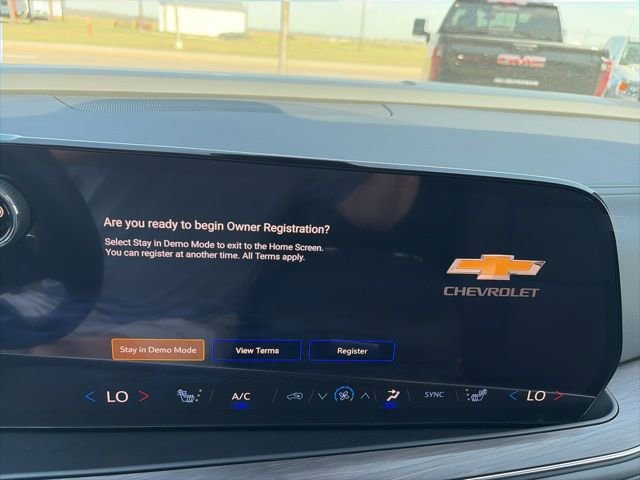 New 2026 Chevrolet Suburban LT image 22