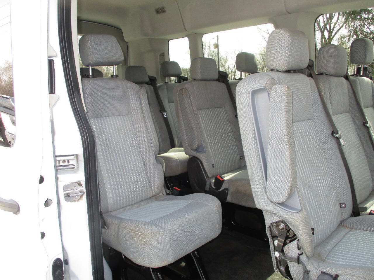 Used 2016 Ford Transit 350 XLT RWD image 10