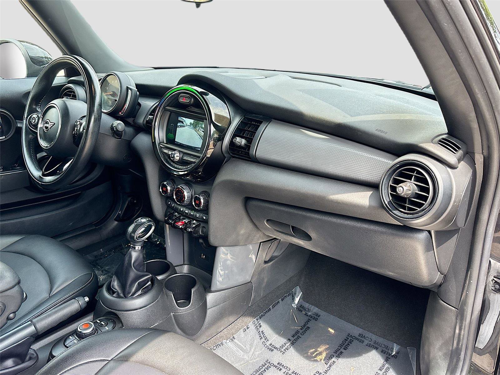 Used 2019 MINI Cooper 2-Door Hardtop FWD image 30