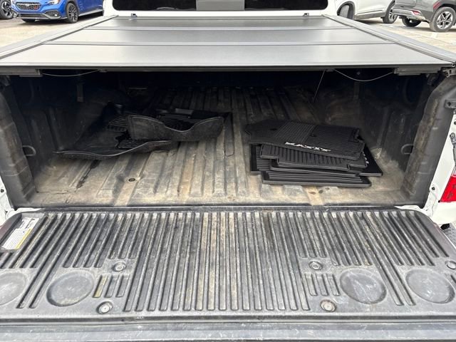 Used 2018 Nissan Titan S w/ S Utility Package image 9