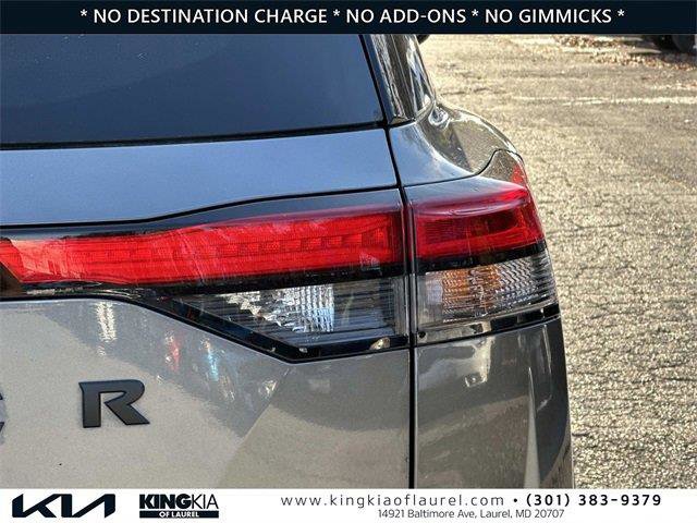 Used 2023 Nissan Pathfinder Rock Creek image 29