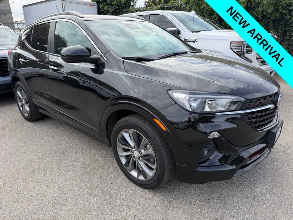Used 2023 Buick Encore GX Select w/ Sport Touring Package image 2