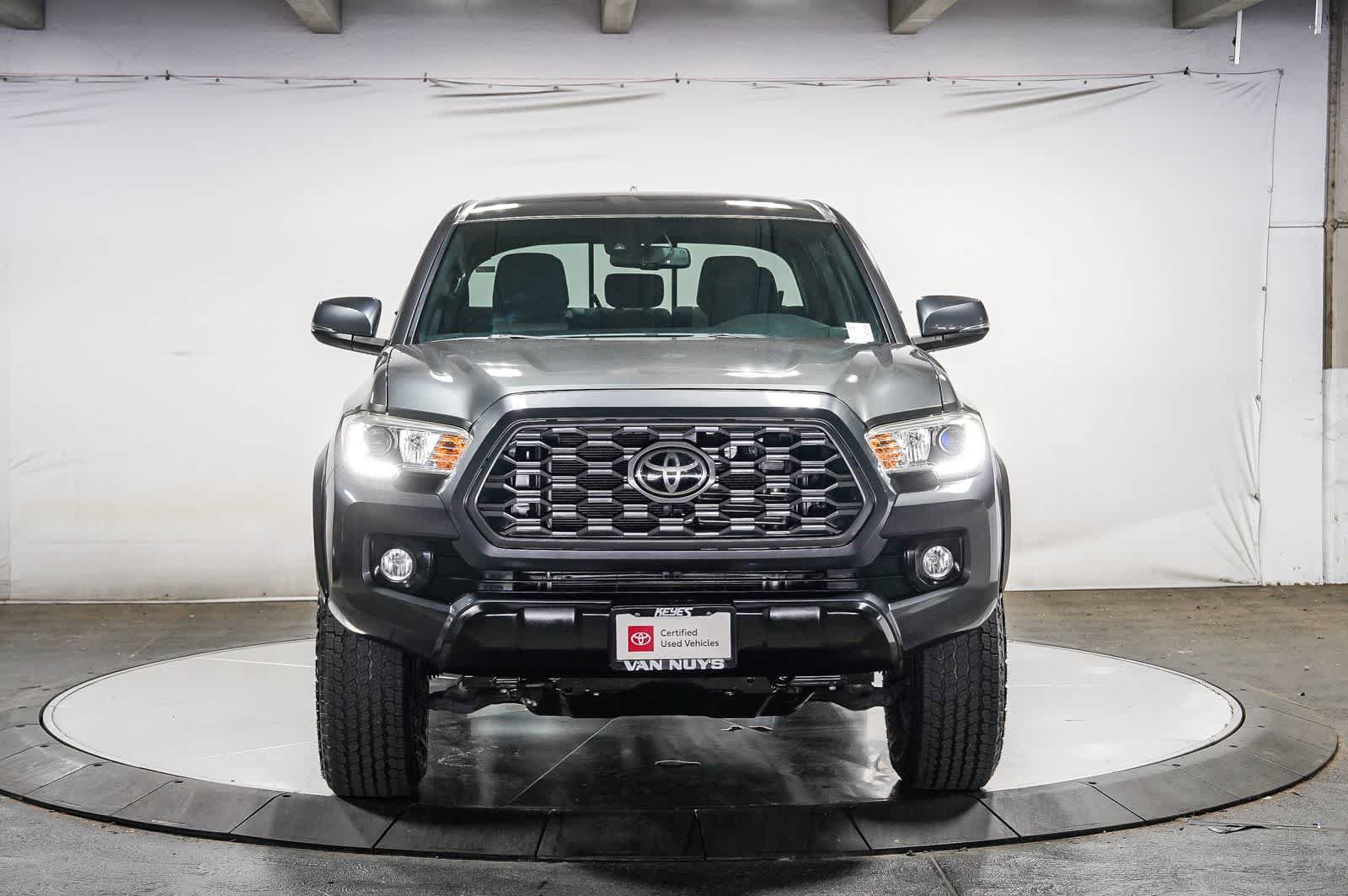 Certified 2020 Toyota Tacoma TRD Off-Road w/ Technology Package AWD/4WD image 7