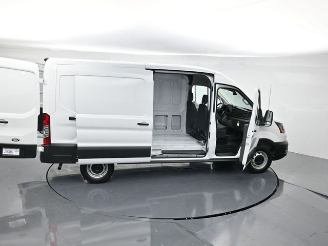 New 2026 Ford Transit 250 148 Medium Roof image 39