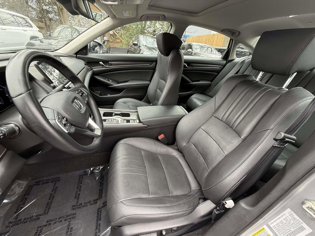 Used 2019 Honda Accord Touring image 15